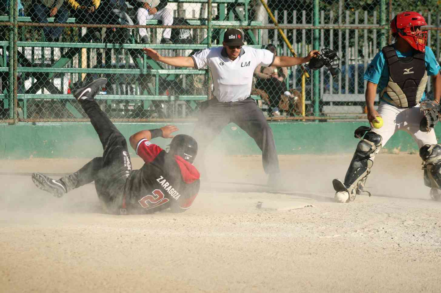 星空竞技：智慧玩转游戏厅，掌握制胜先机全方位解说 详细分析